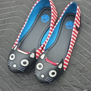 T.U.K Black and Red Cat Flats